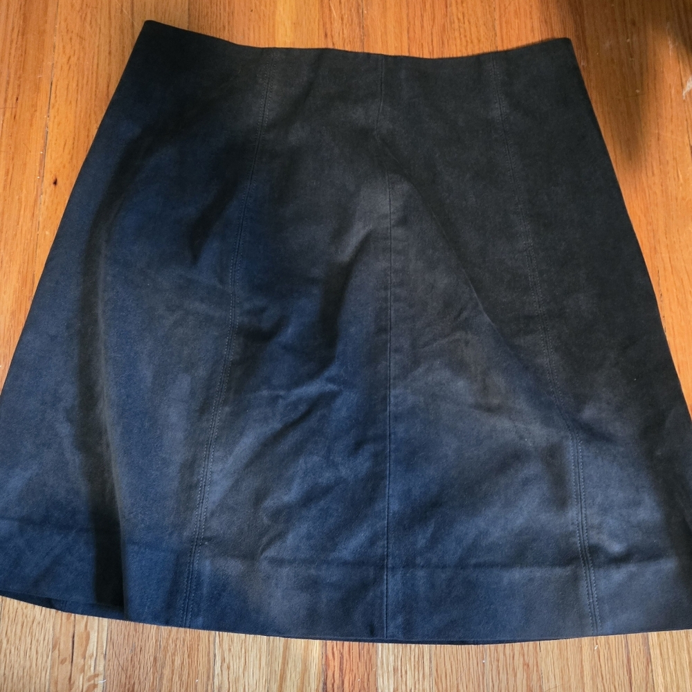Size 10 Babaton skirt